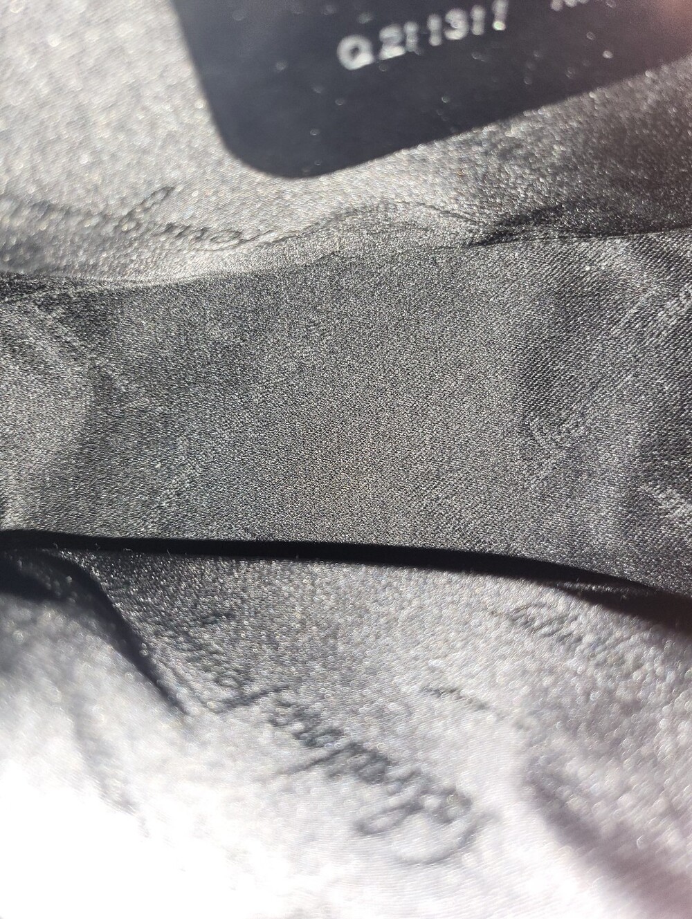 Salvatore Ferragamo Black Leather Logo Bag - Picture 14 of 14